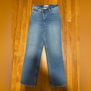 Abercrombie 90s ultra high rise criss cross jeans